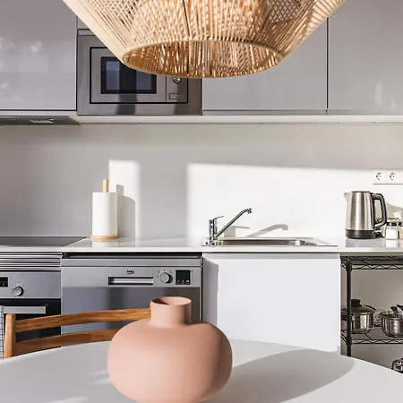 By Olala Homes Apartment *